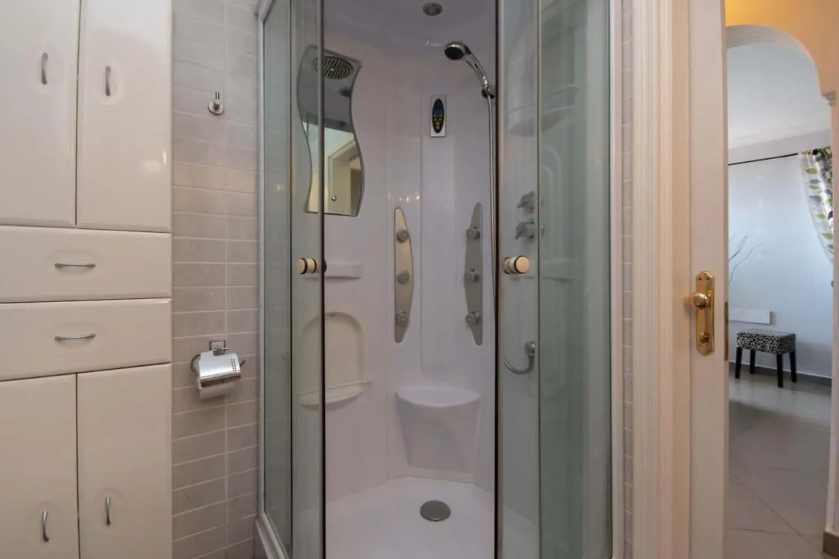 Achacay 1 - Two Bed Apartment Los Cristianos  0*, Los Cristianos (Tenerife)