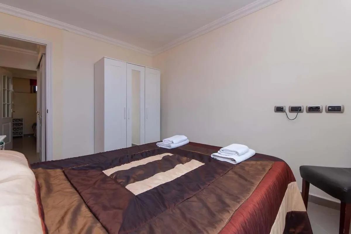Achacay 1 - Two Bed Apartment Los Cristianos  0*, Los Cristianos (Tenerife)